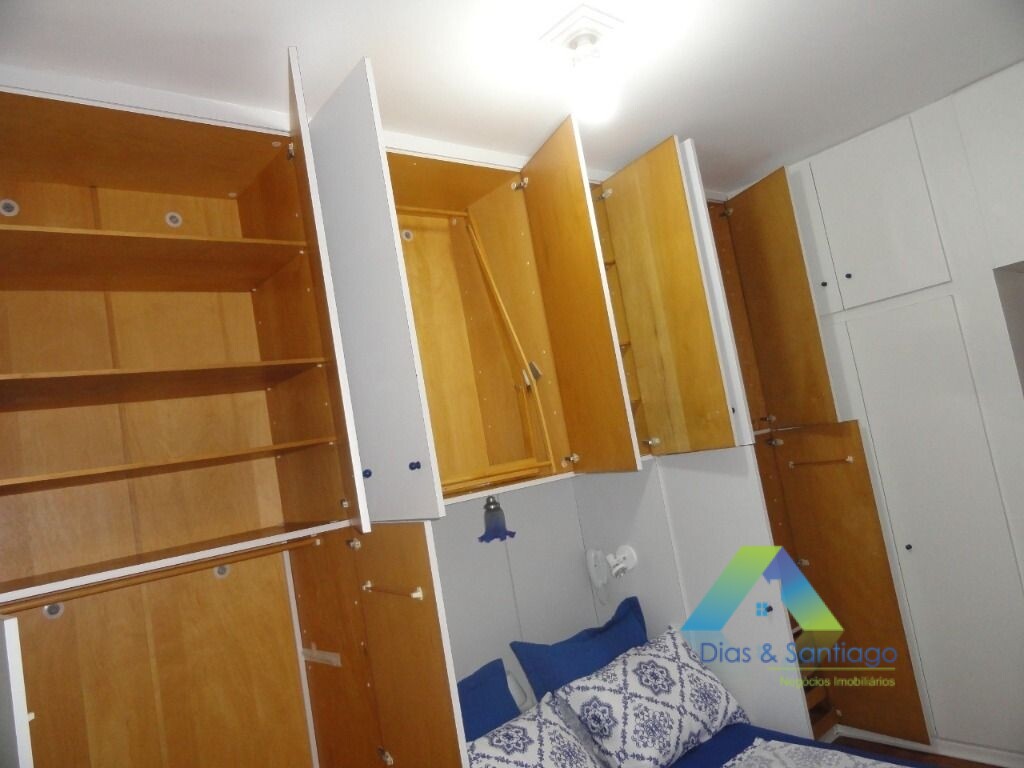 Apartamento para alugar com 2 quartos, 70m² - Foto 30