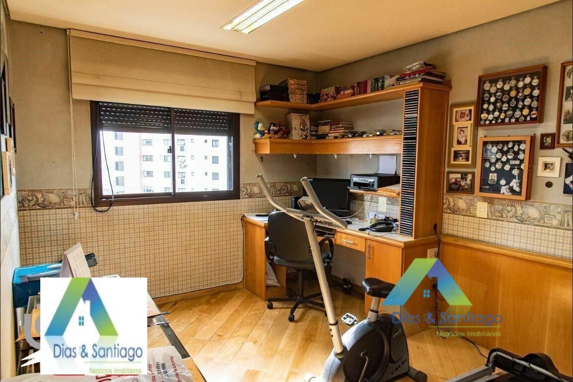 Apartamento à venda com 4 quartos, 230m² - Foto 17