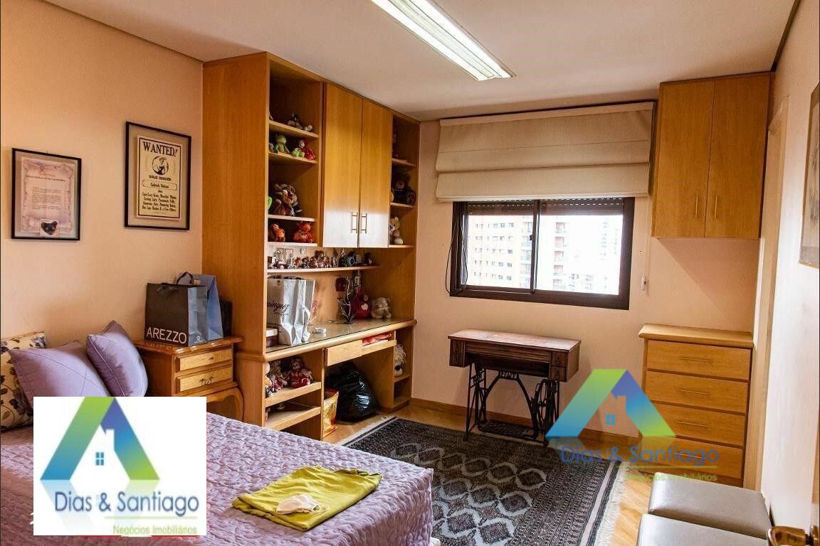 Apartamento à venda com 4 quartos, 230m² - Foto 13