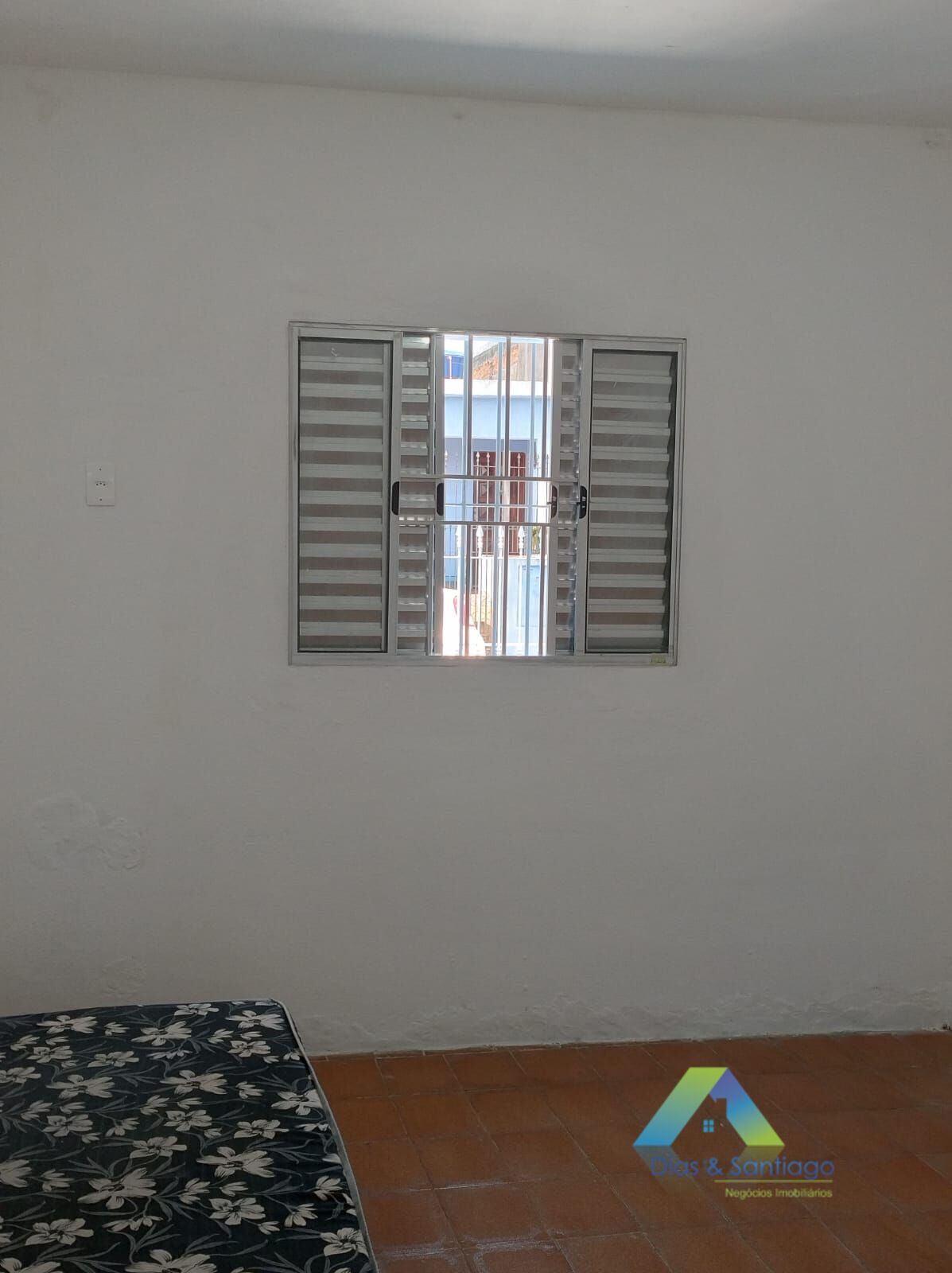 Casa para alugar com 2 quartos, 70m² - Foto 11