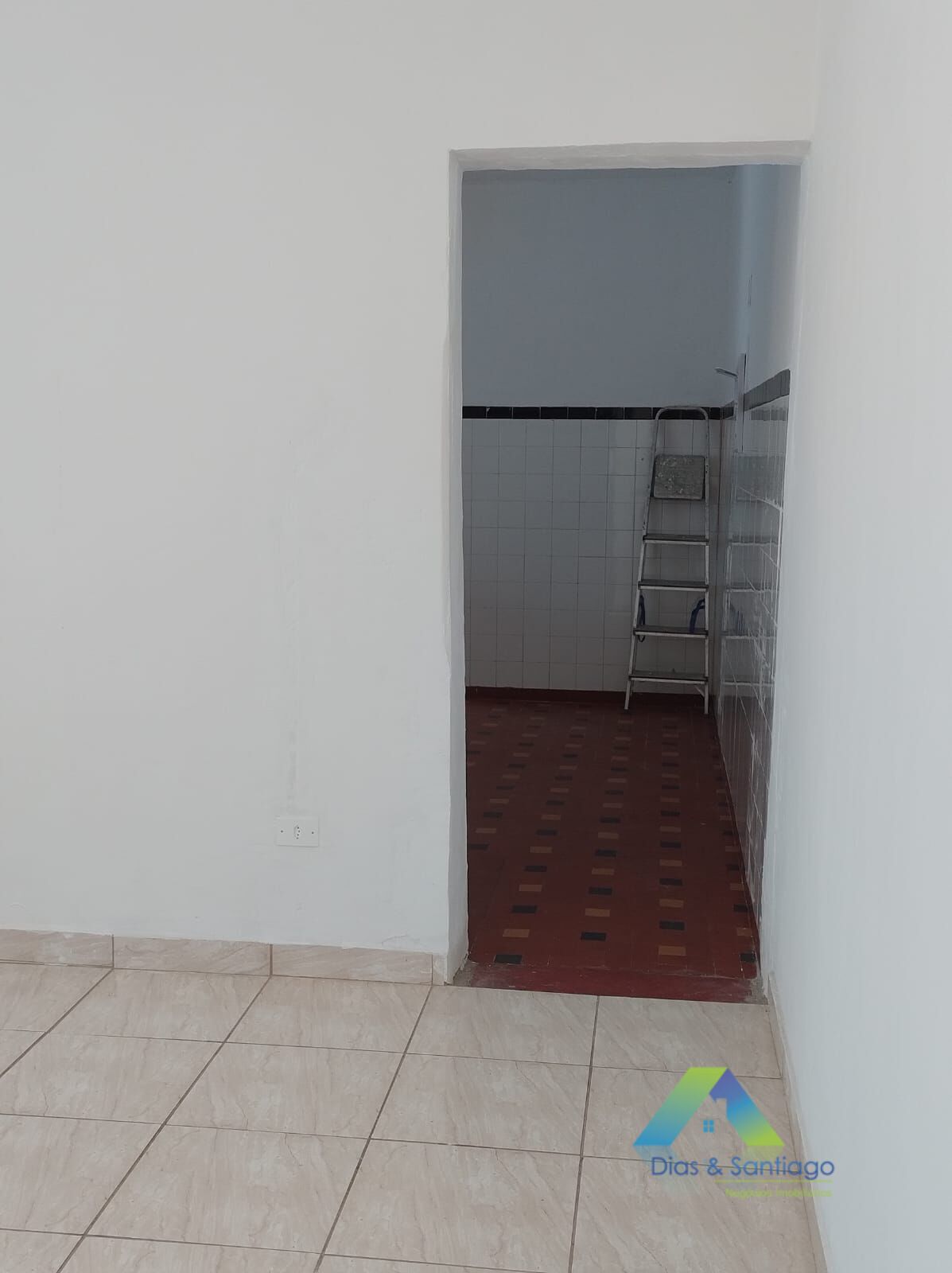 Casa para alugar com 2 quartos, 70m² - Foto 5