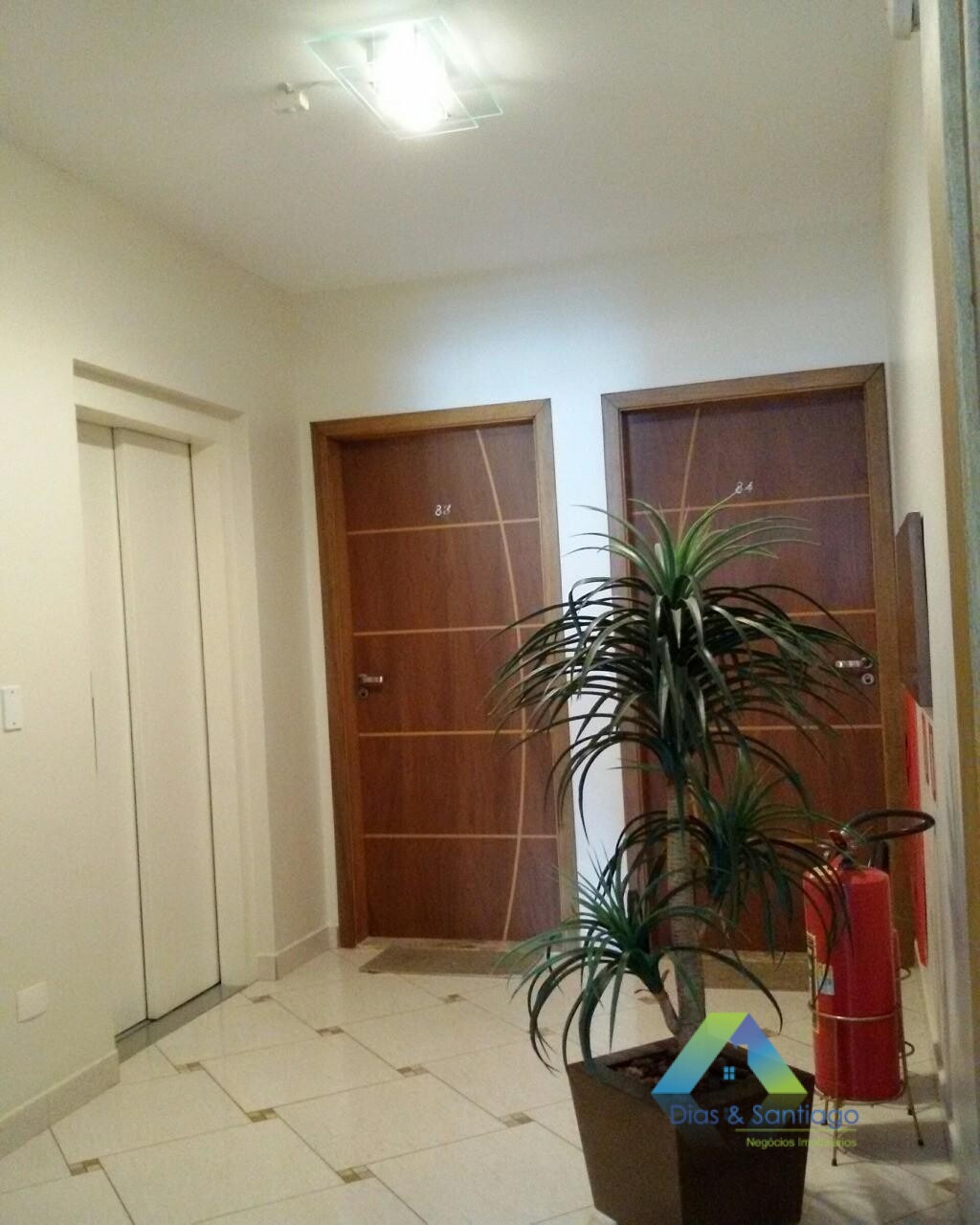 Apartamento à venda com 3 quartos, 71m² - Foto 1