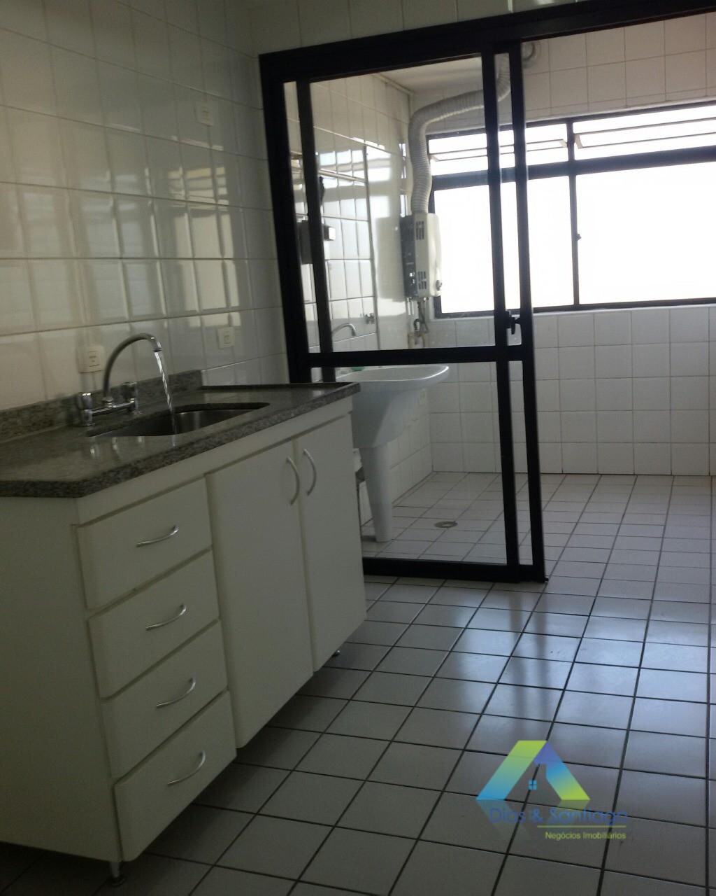 Apartamento à venda com 3 quartos, 71m² - Foto 3