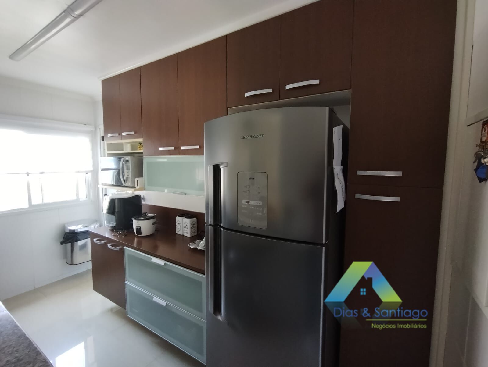 Apartamento à venda com 2 quartos, 67m² - Foto 4