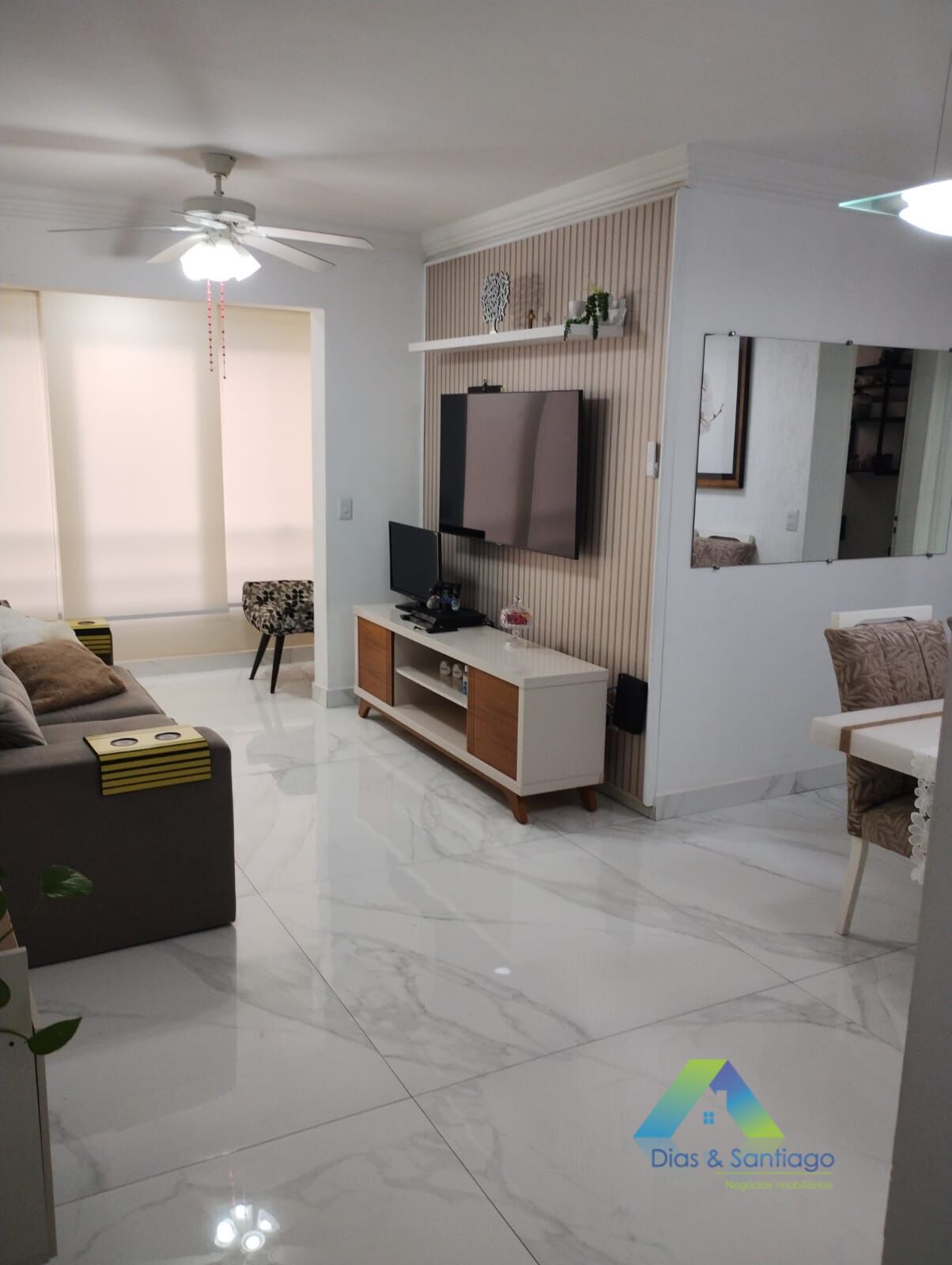 Apartamento à venda com 2 quartos, 67m² - Foto 1