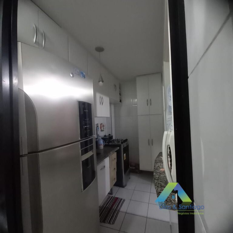 Apartamento à venda com 2 quartos, 67m² - Foto 3