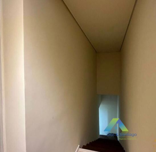 Sobrado à venda com 4 quartos, 190m² - Foto 13