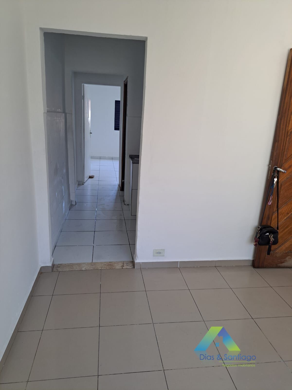 Casa para alugar com 1 quarto, 40m² - Foto 1