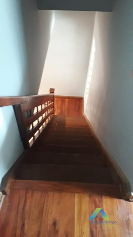 Sobrado à venda com 3 quartos, 206m² - Foto 2