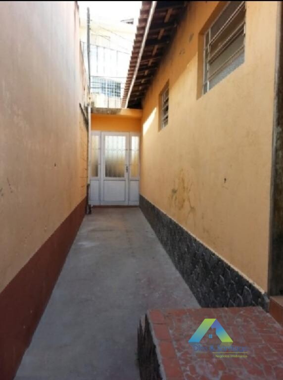 Casa à venda com 2 quartos, 100m² - Foto 6