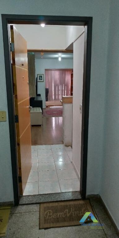 Apartamento à venda com 2 quartos, 60m² - Foto 5