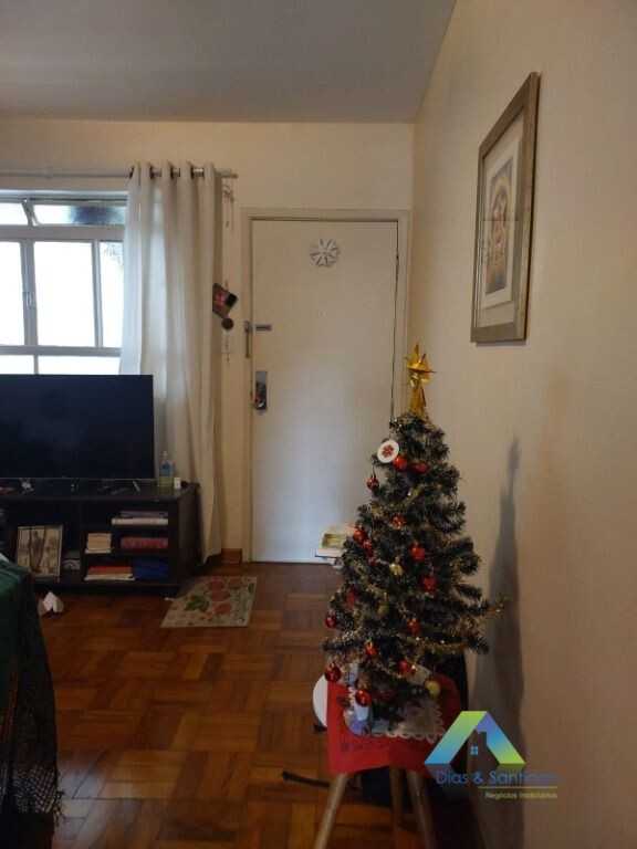 Apartamento à venda com 2 quartos, 62m² - Foto 1