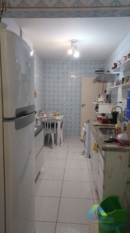 Apartamento à venda com 2 quartos, 62m² - Foto 3