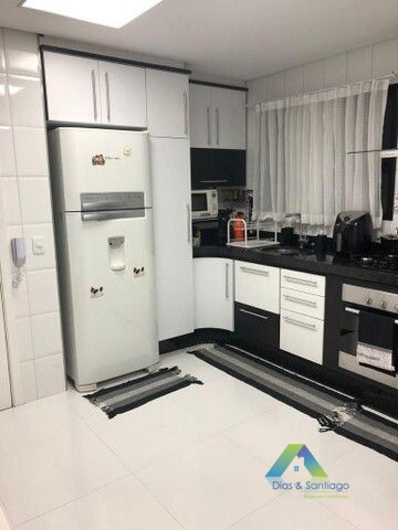 Apartamento à venda com 3 quartos, 113m² - Foto 1