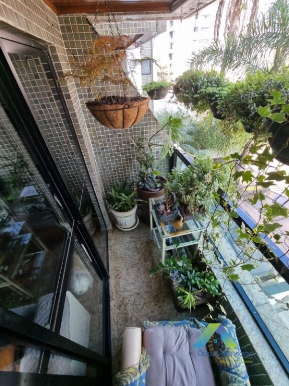 Apartamento à venda com 4 quartos, 135m² - Foto 10