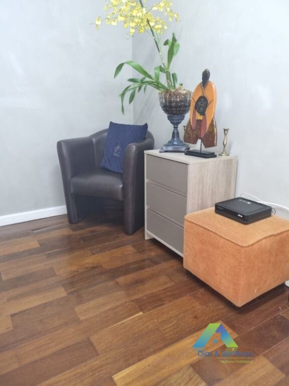 Apartamento à venda com 4 quartos, 135m² - Foto 12