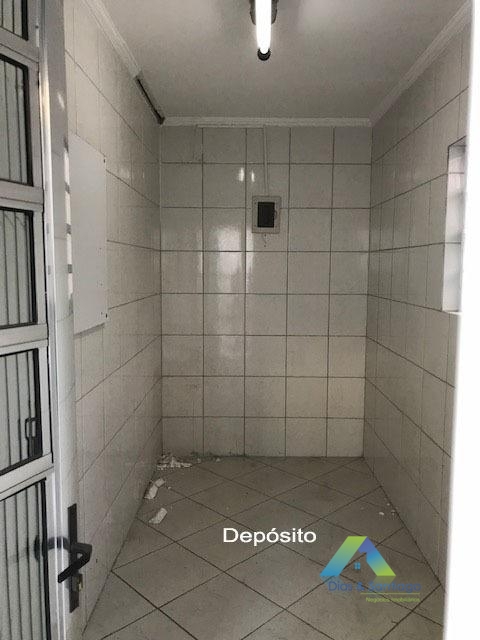 Sobrado para alugar com 1 quarto, 300m² - Foto 34