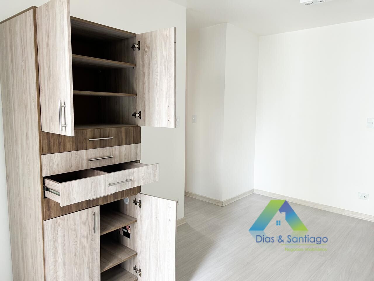 Apartamento à venda com 1 quarto, 41m² - Foto 11