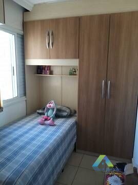 Apartamento à venda com 3 quartos, 71m² - Foto 2