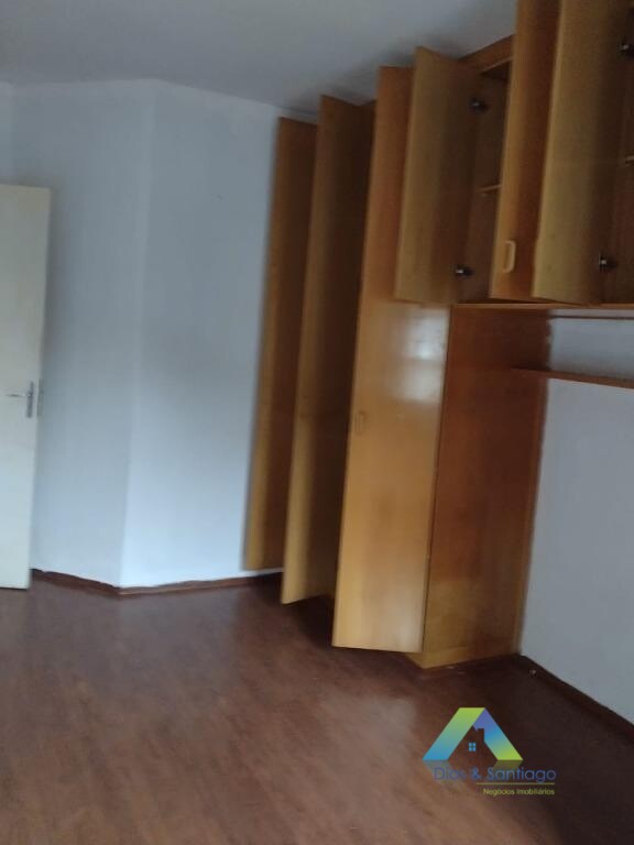 Sobrado à venda com 2 quartos, 200m² - Foto 5