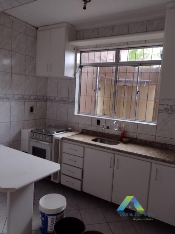 Sobrado à venda com 2 quartos, 200m² - Foto 15