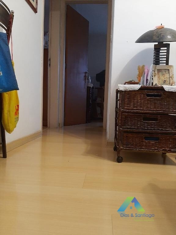 Apartamento à venda com 2 quartos, 60m² - Foto 4