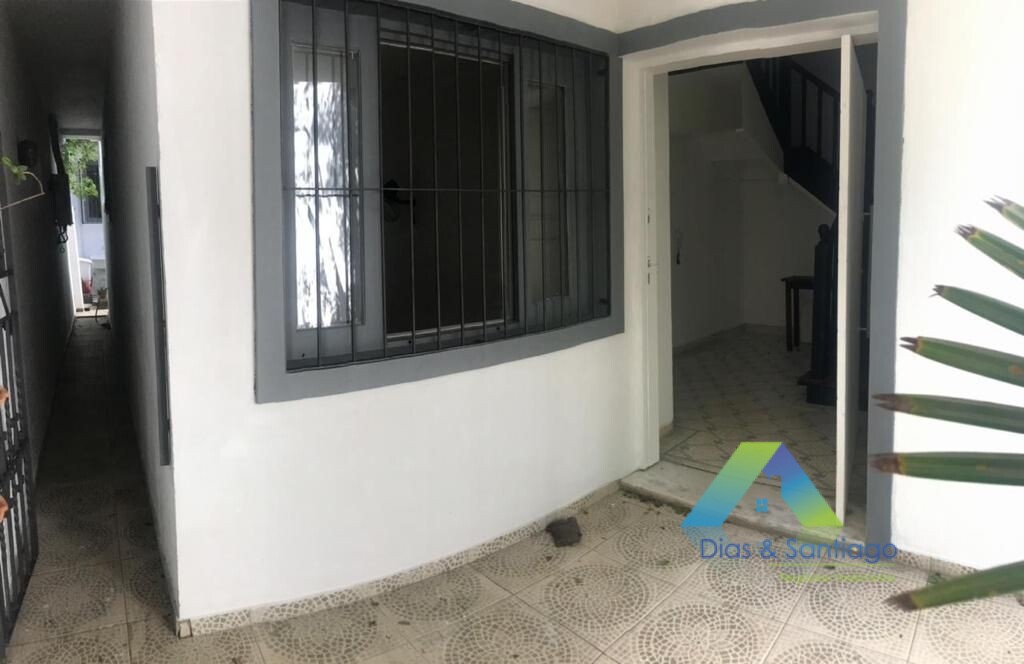 Sobrado à venda com 6 quartos, 300m² - Foto 4