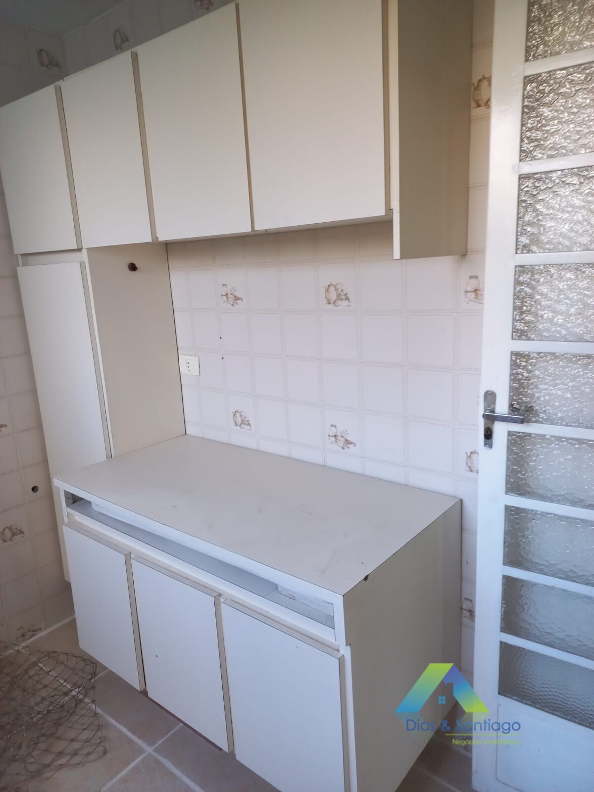 Apartamento à venda com 2 quartos, 80m² - Foto 2