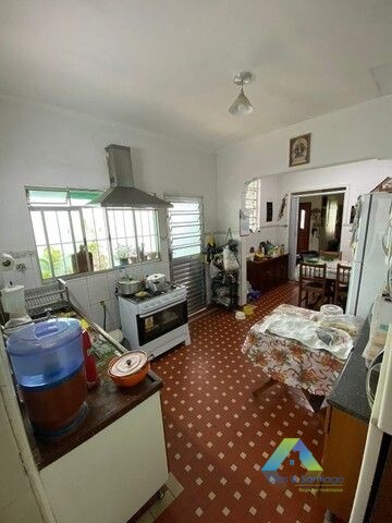 Casa à venda com 5 quartos, 180m² - Foto 4