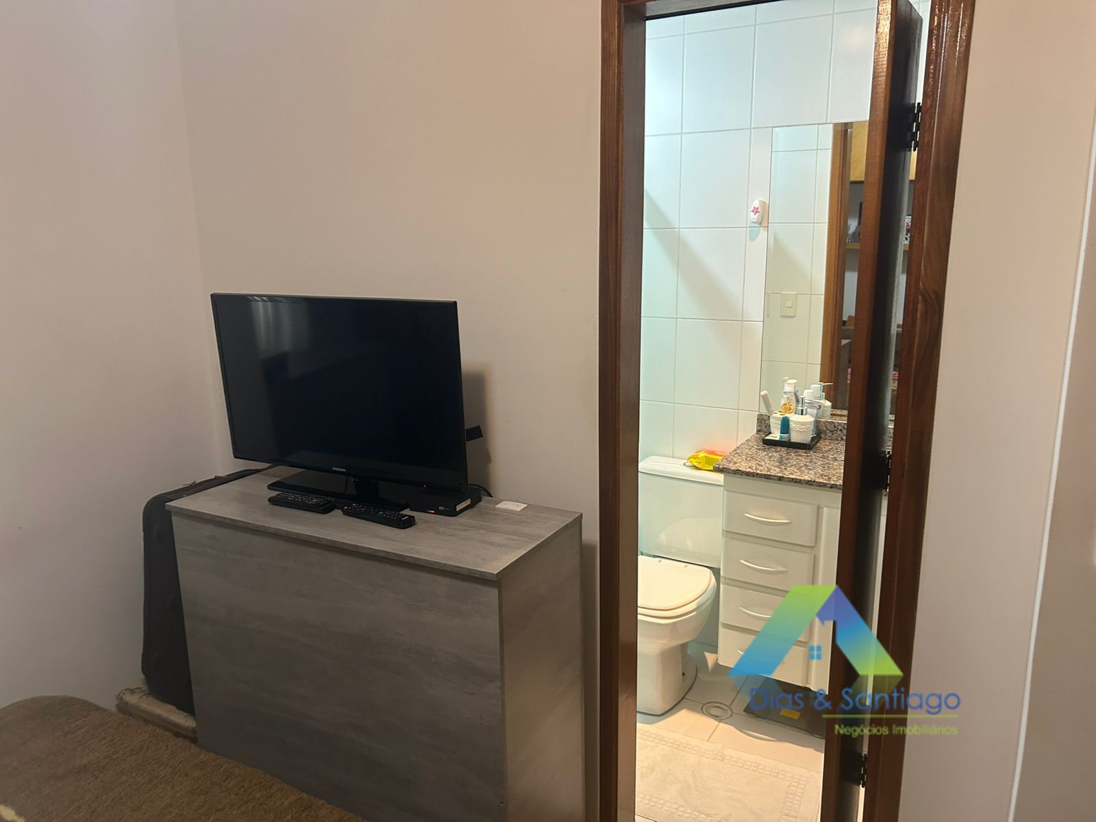 Apartamento à venda com 2 quartos, 70m² - Foto 7