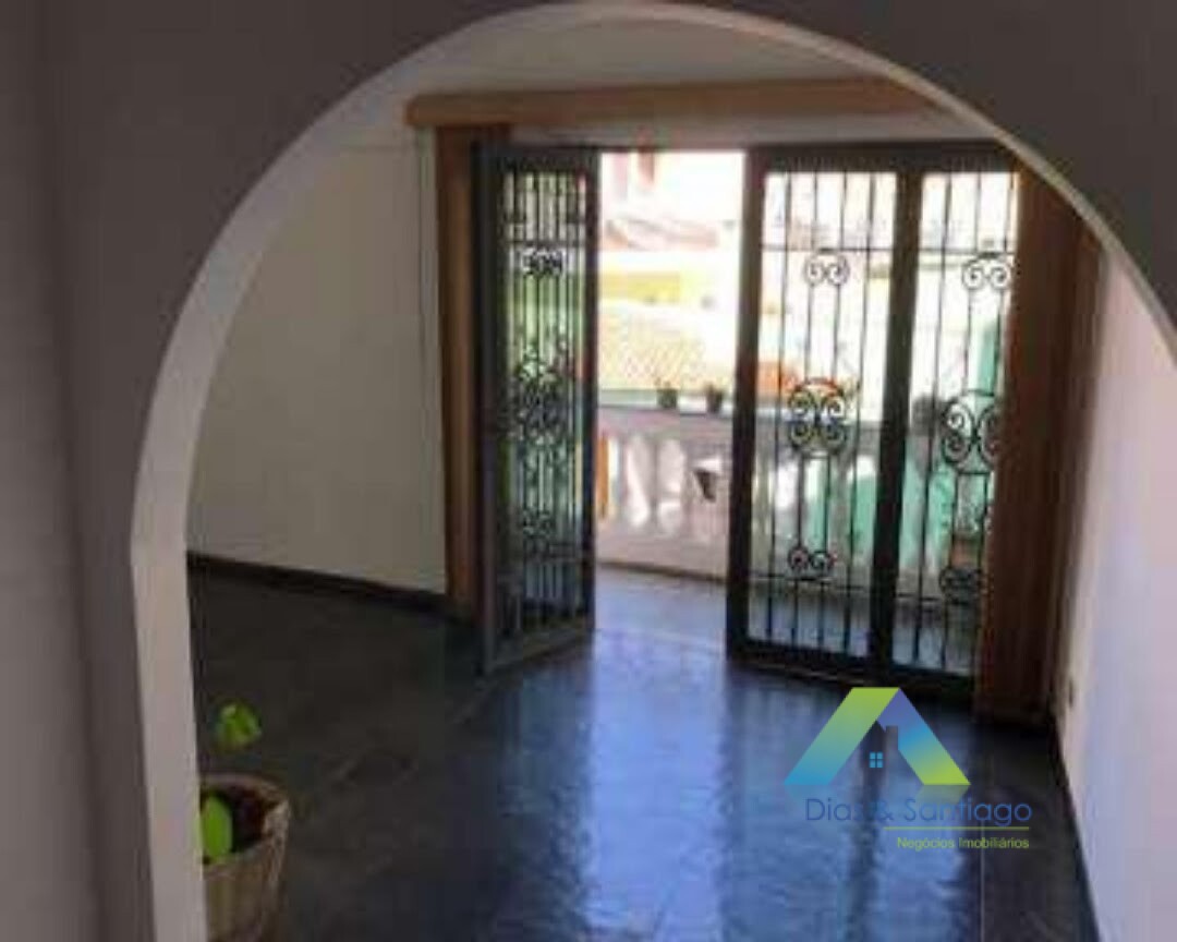 Sobrado à venda com 4 quartos, 700m² - Foto 2