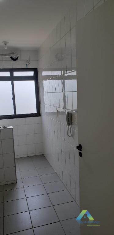 Apartamento à venda com 2 quartos, 51m² - Foto 17