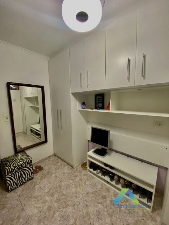 Casa à venda com 5 quartos, 200m² - Foto 10