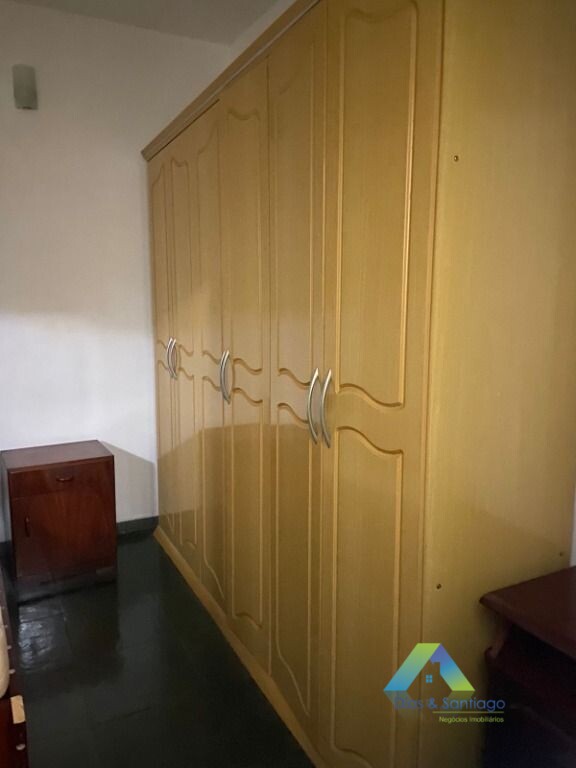 Casa à venda com 5 quartos, 200m² - Foto 13