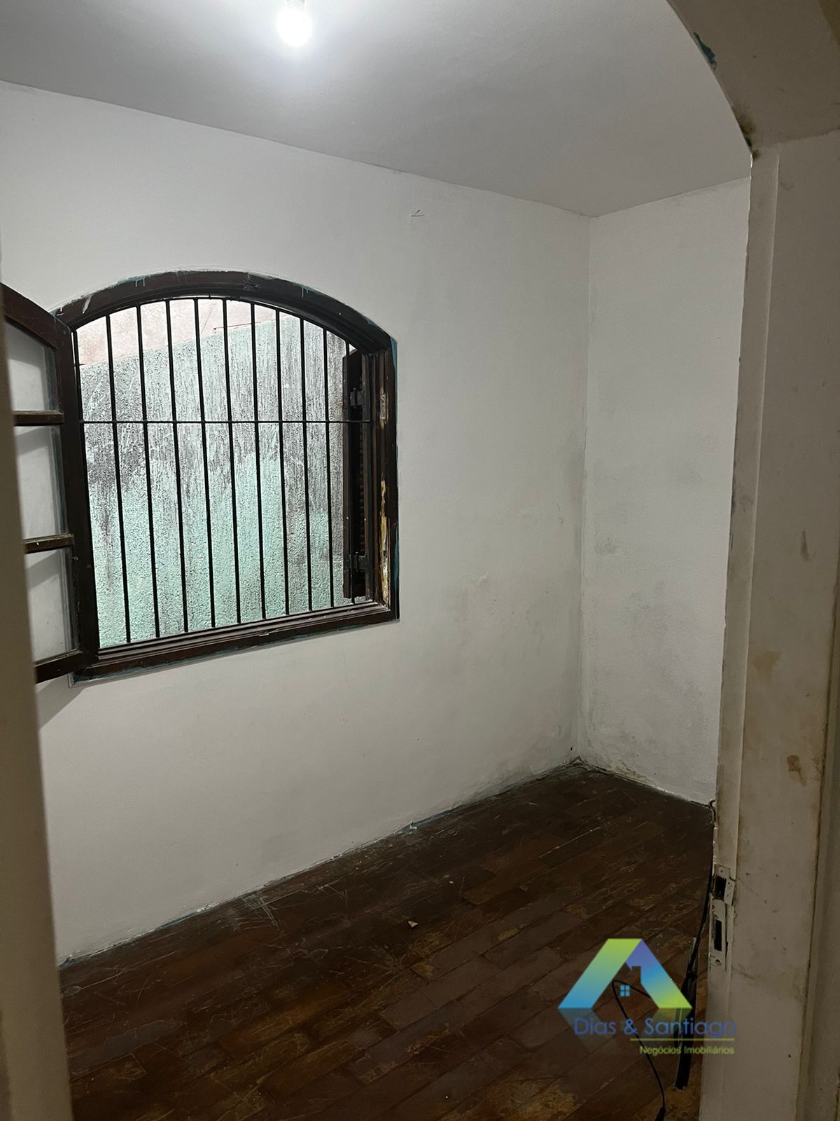 Casa à venda com 4 quartos, 250m² - Foto 8