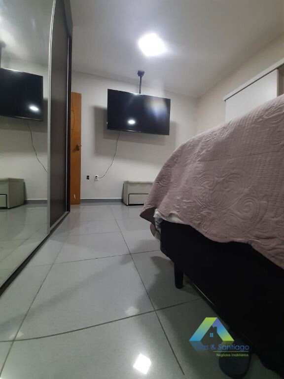 Sobrado à venda com 2 quartos, 300m² - Foto 14