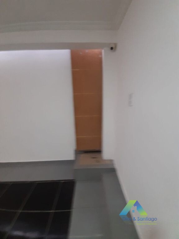 Sobrado à venda com 2 quartos, 300m² - Foto 32