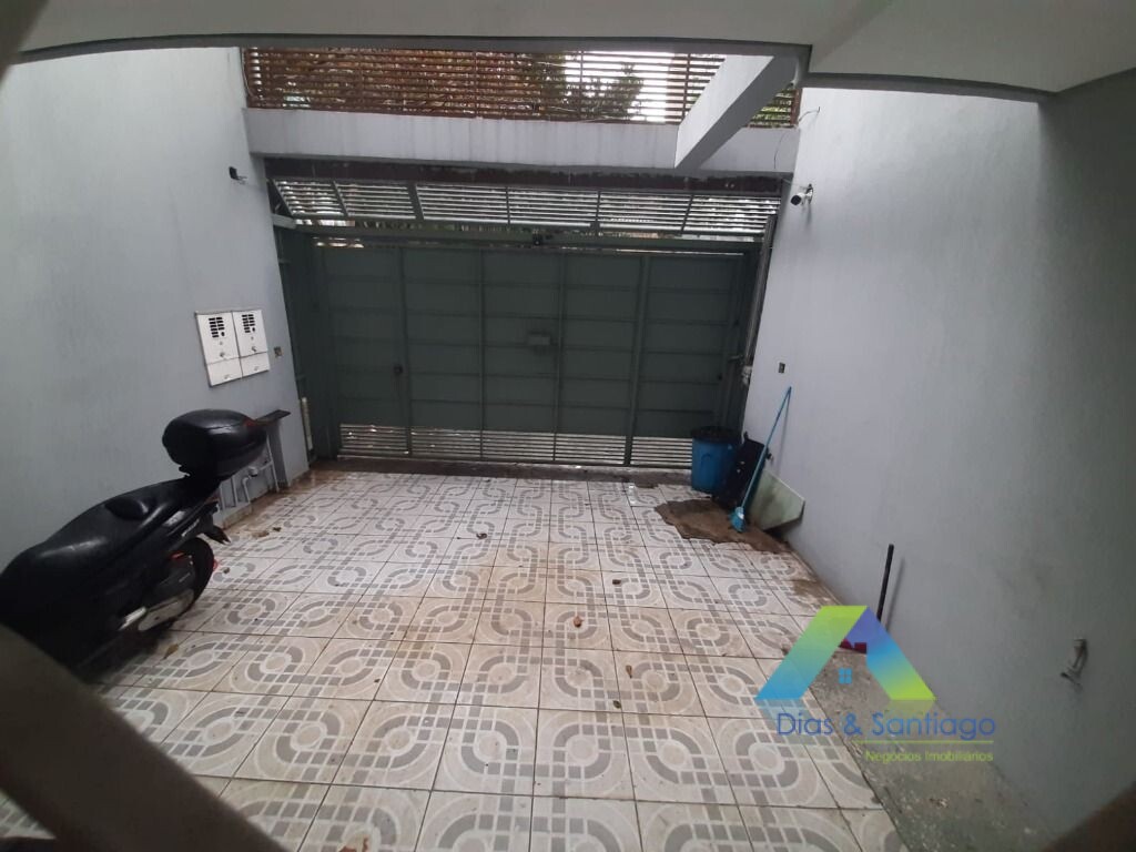 Sobrado à venda com 2 quartos, 300m² - Foto 30