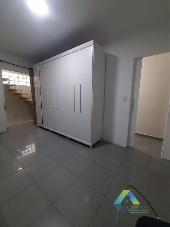 Sobrado à venda com 2 quartos, 300m² - Foto 25