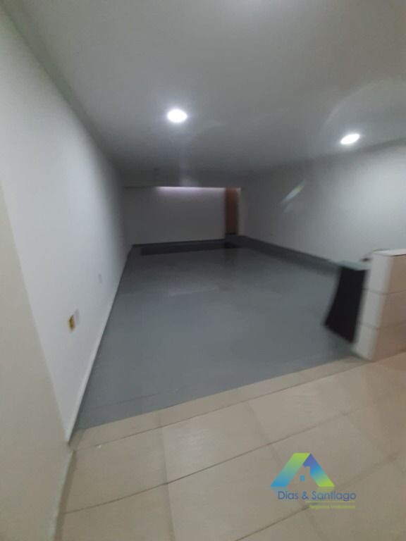 Sobrado à venda com 2 quartos, 300m² - Foto 38