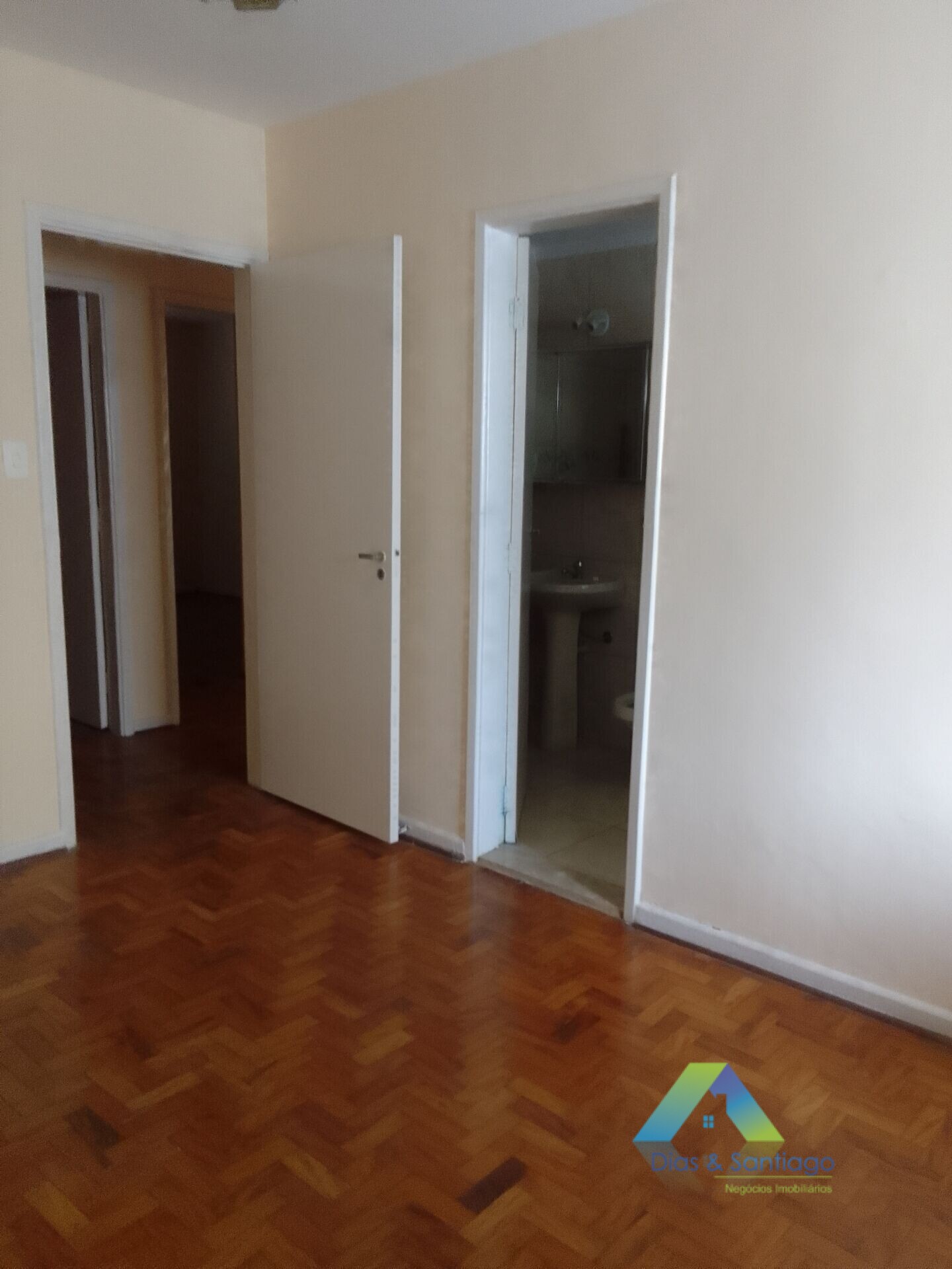 Apartamento à venda com 4 quartos, 137m² - Foto 10