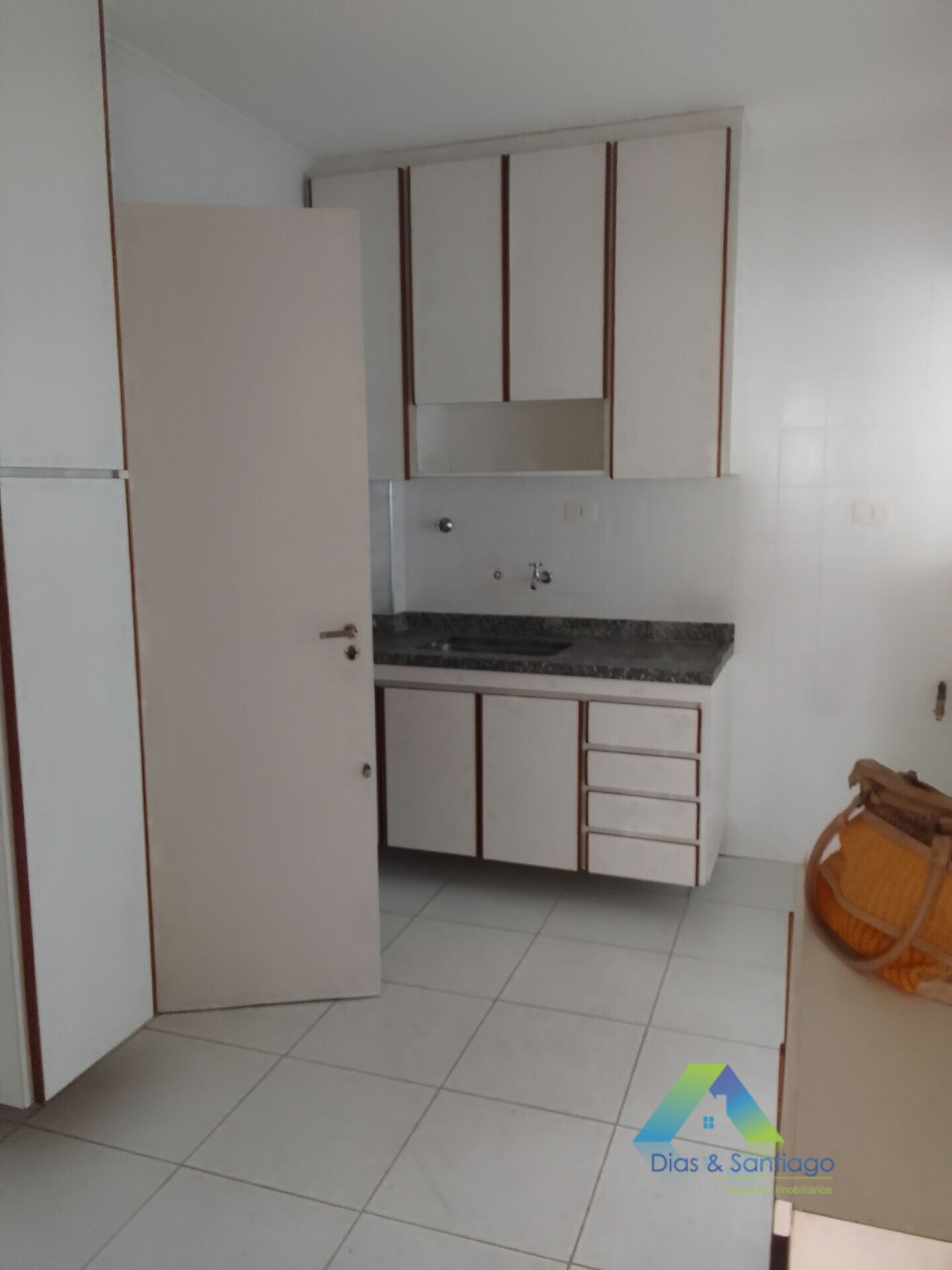 Apartamento à venda com 4 quartos, 137m² - Foto 5