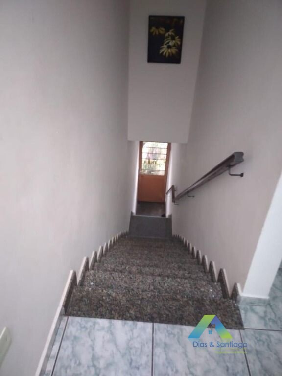 Sobrado à venda com 2 quartos, 150m² - Foto 14