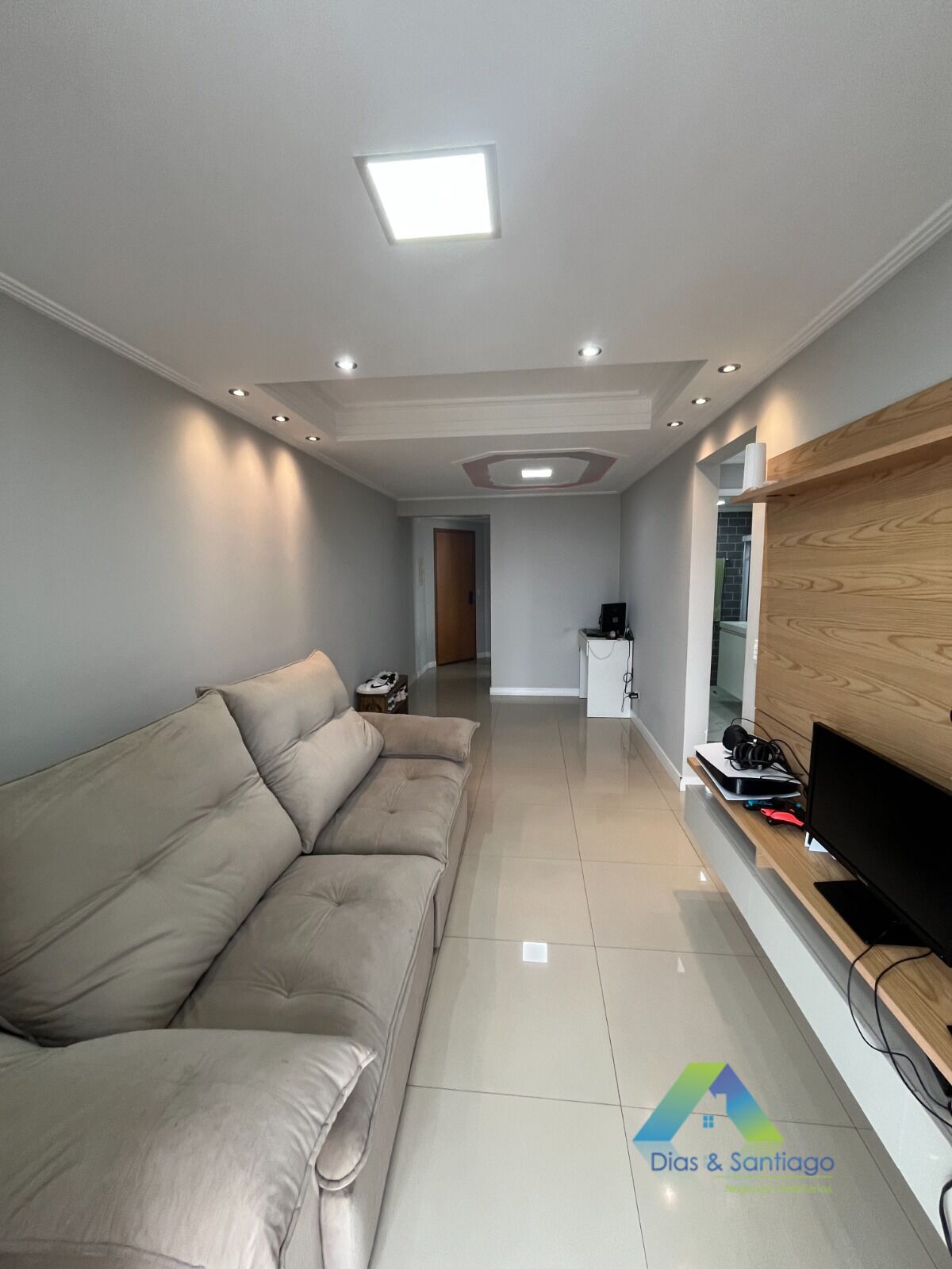 Apartamento à venda com 2 quartos, 63m² - Foto 4