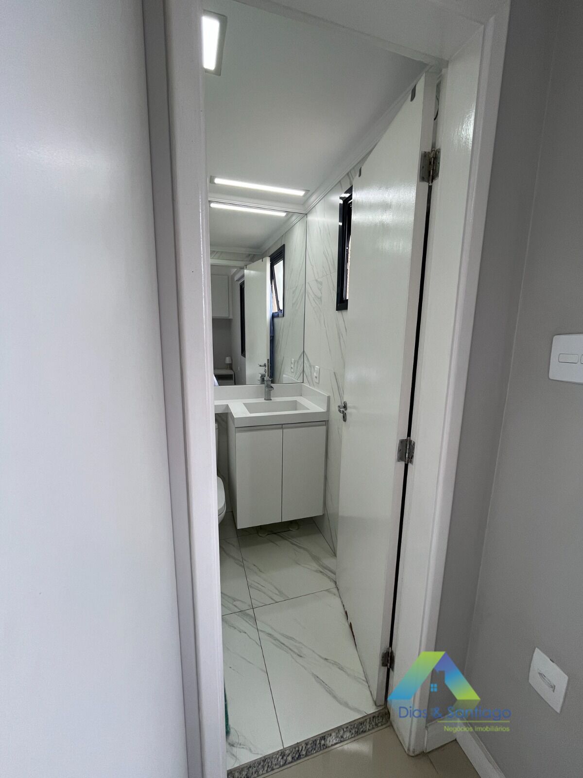 Apartamento à venda com 2 quartos, 63m² - Foto 13