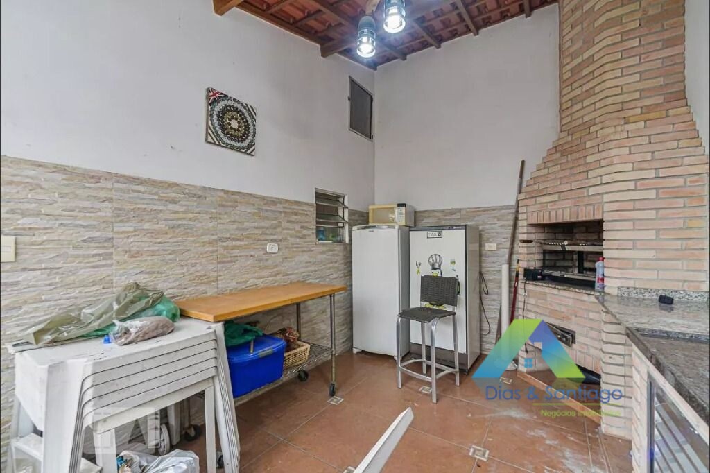 Casa à venda com 3 quartos, 300m² - Foto 49