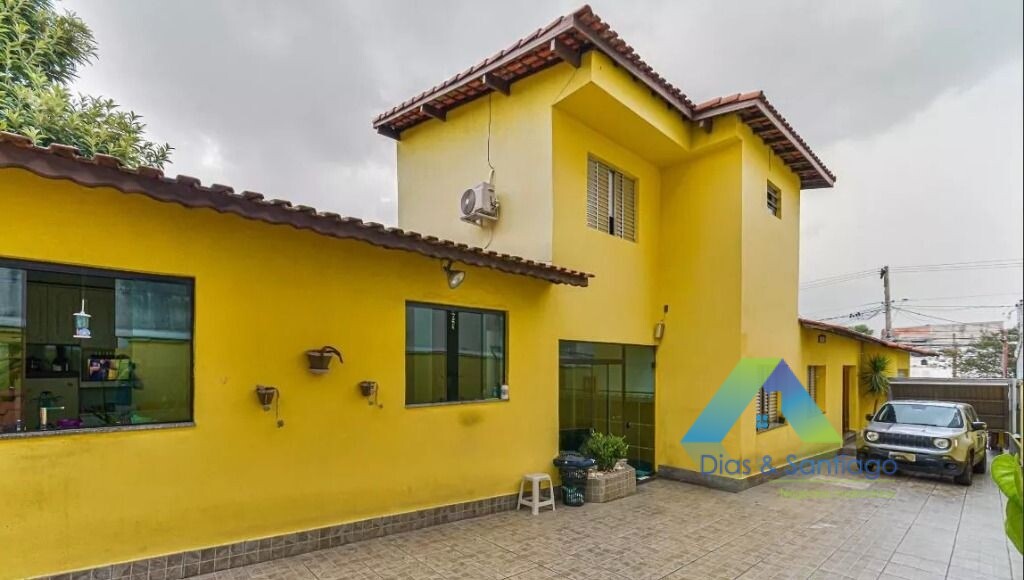 Casa à venda com 3 quartos, 300m² - Foto 30