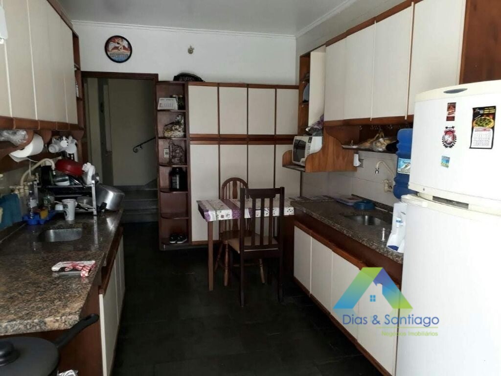 Sobrado à venda com 3 quartos, 350m² - Foto 10