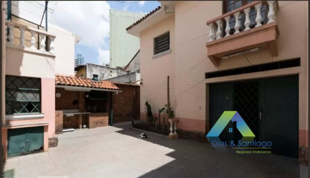 Sobrado à venda com 3 quartos, 350m² - Foto 1