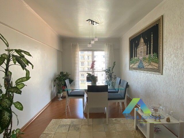 Apartamento à venda com 3 quartos, 95m² - Foto 1